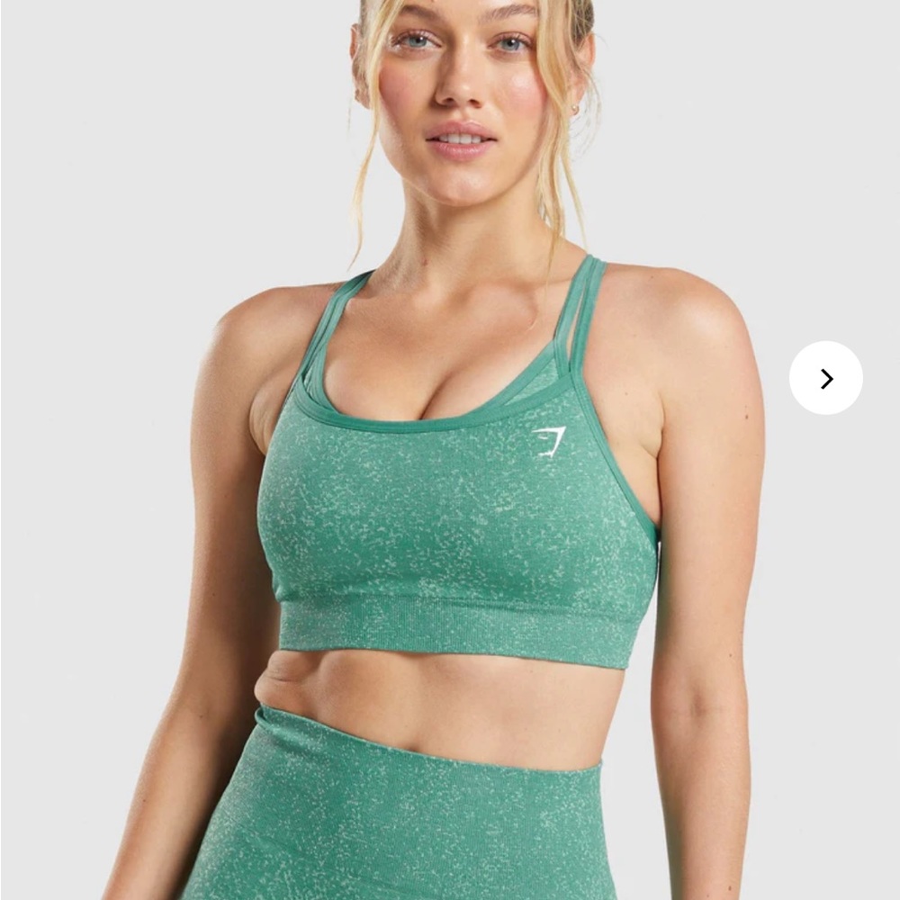 Gymshark • sports bra